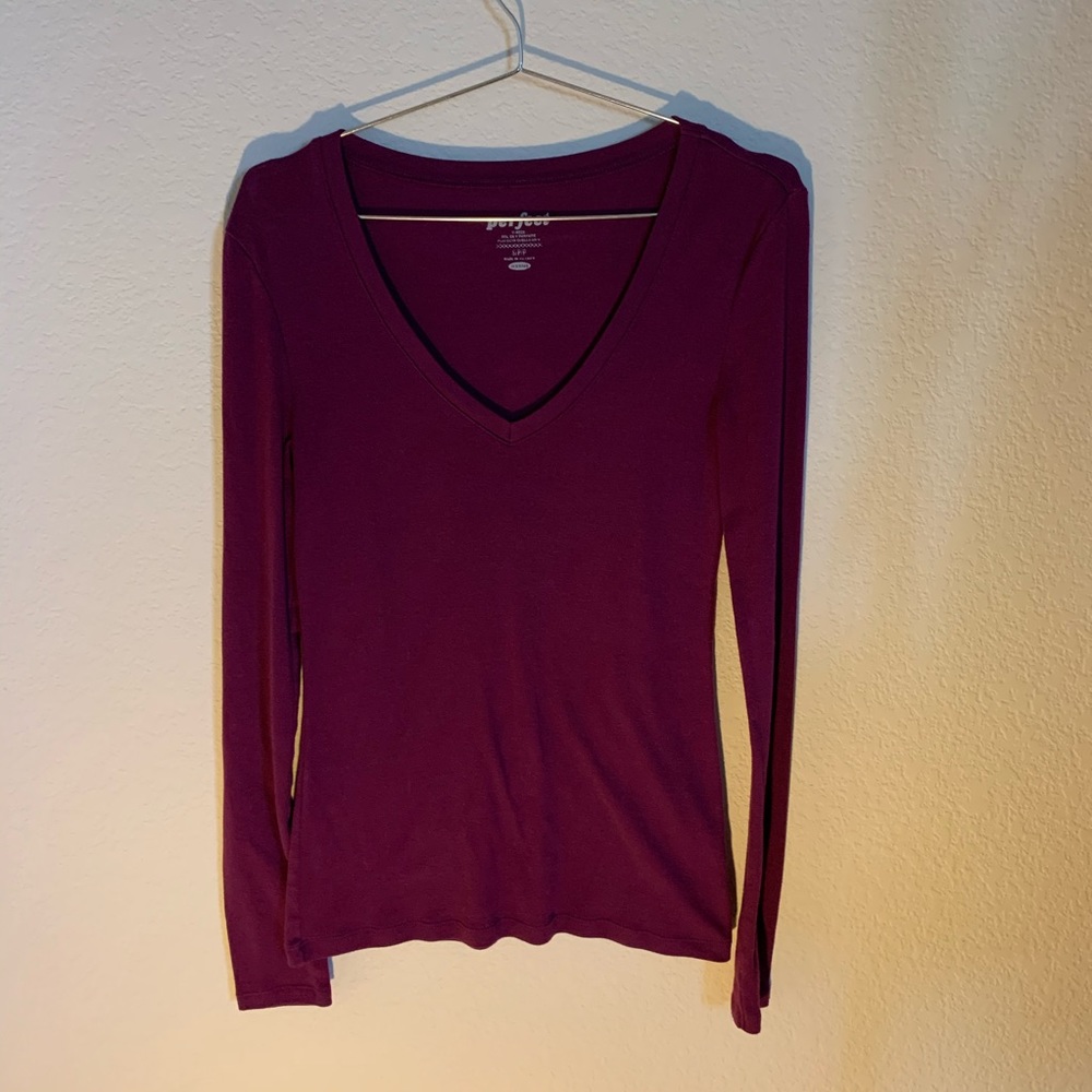 Old Navy Purple V-neck Size Women’s Small